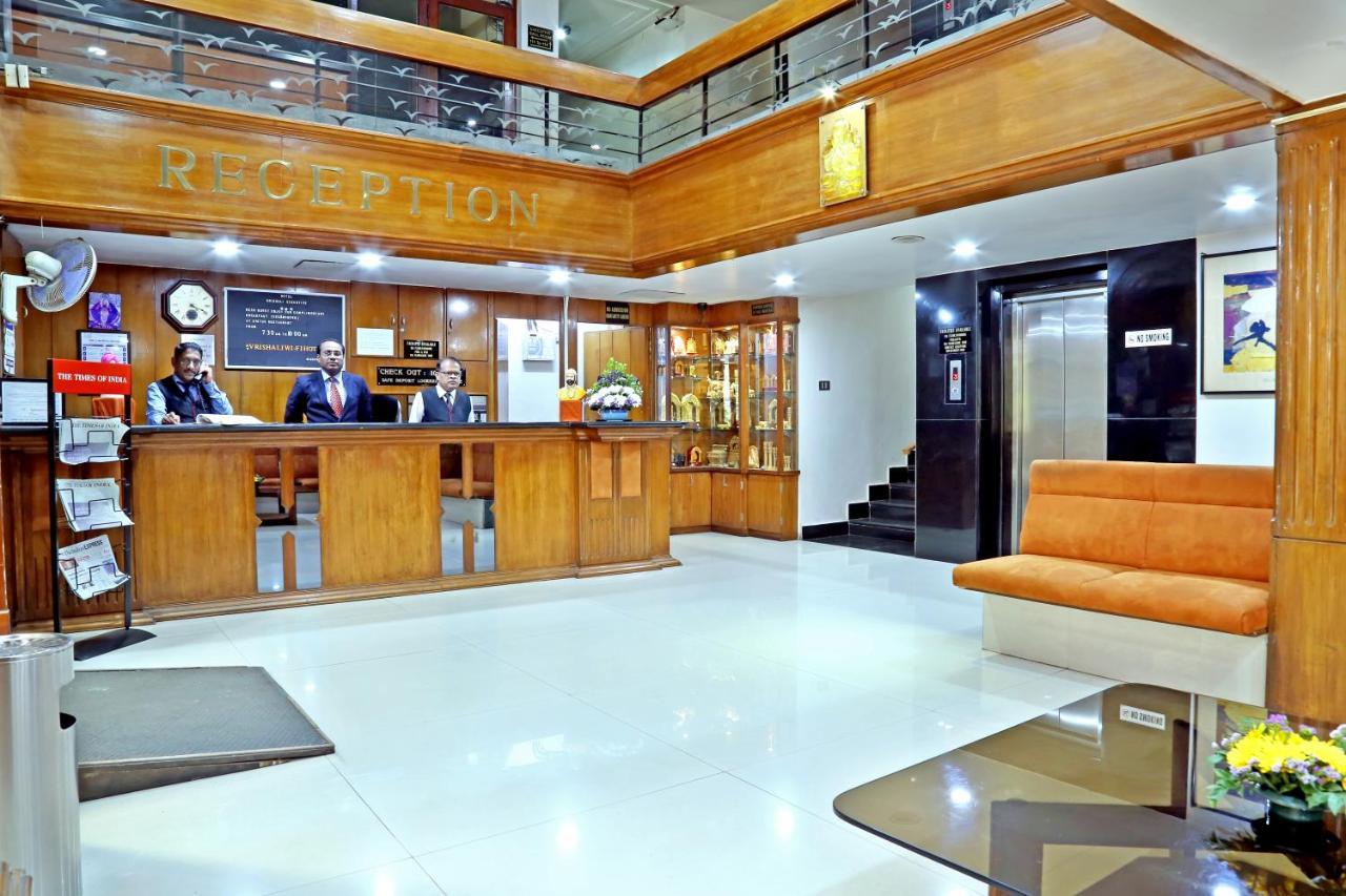 Hotel Vrishali Executive Kolhapur Buitenkant foto